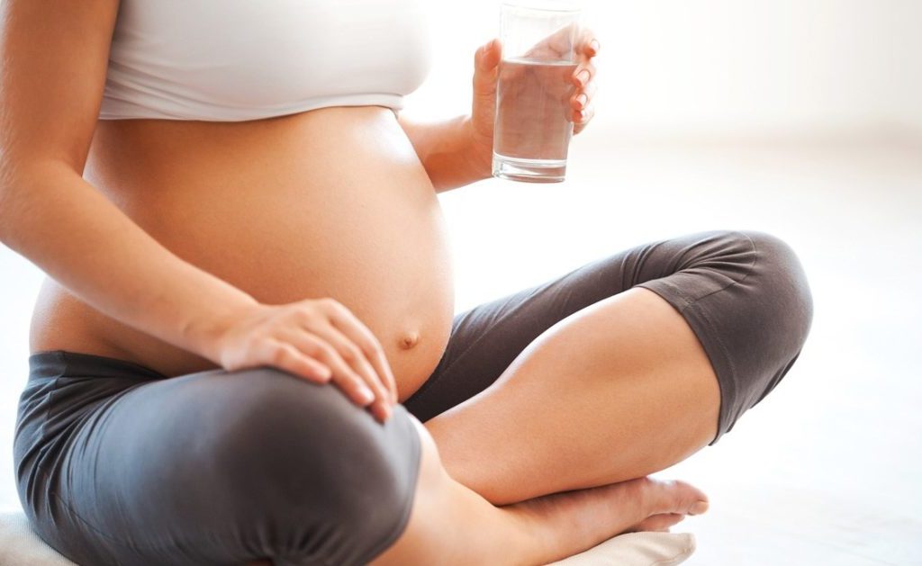 Adoucisseur d’eau, est-il essentiel pour les femmes enceintes ?