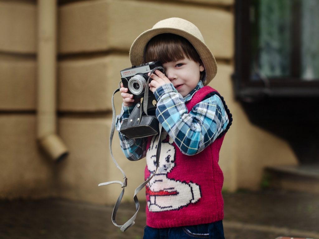 Offrez une caméra pour enfants pour qu’ils puissent admirer la beauté du monde et de la nature